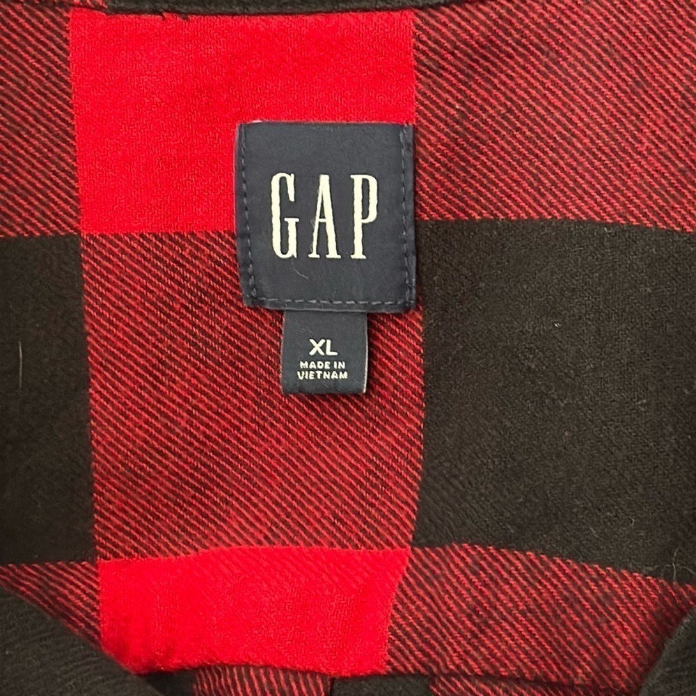 GAP Flannel Boyfriend Buffalo Check Button Down Shirt in Red & Black Size XL - Picture 4 of 8